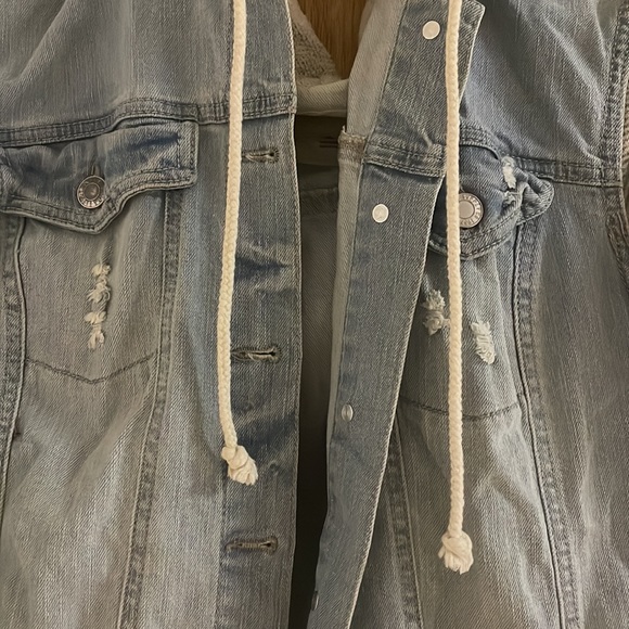 Jean Jacket - Picture 2 of 5